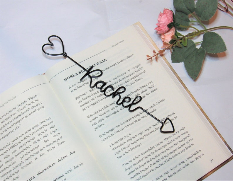 Personalised name wire bookmark, custom cute metal bookmark wire words, book lovers valentines day gift for him or boyfriend or girlfriend image 5