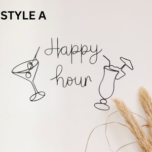 Sinal de happy hour com palavras de arame, arte de parede, sinal de bar, decoração de vidro de coquetel, arte de parede, fio, presentes de happy hour, presente de amante de cerveja