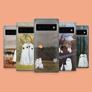 Puede incluir: Conjunto de seis fundas para teléfono con un tema de Halloween espeluznante con fantasmas y un bosque iluminado por la luna. Cada funda tiene un diseño diferente con una variedad de siluetas de fantasmas.