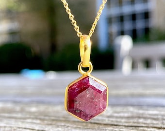Genuine Gold Plated Pendant Indian Ruby Valentines Day Gift For Women July Birthstone Healing Necklace Genuine Gold Plated Pendant Indian Ruby Valentines Day Gift For Women July Birthstone Healing Necklace
