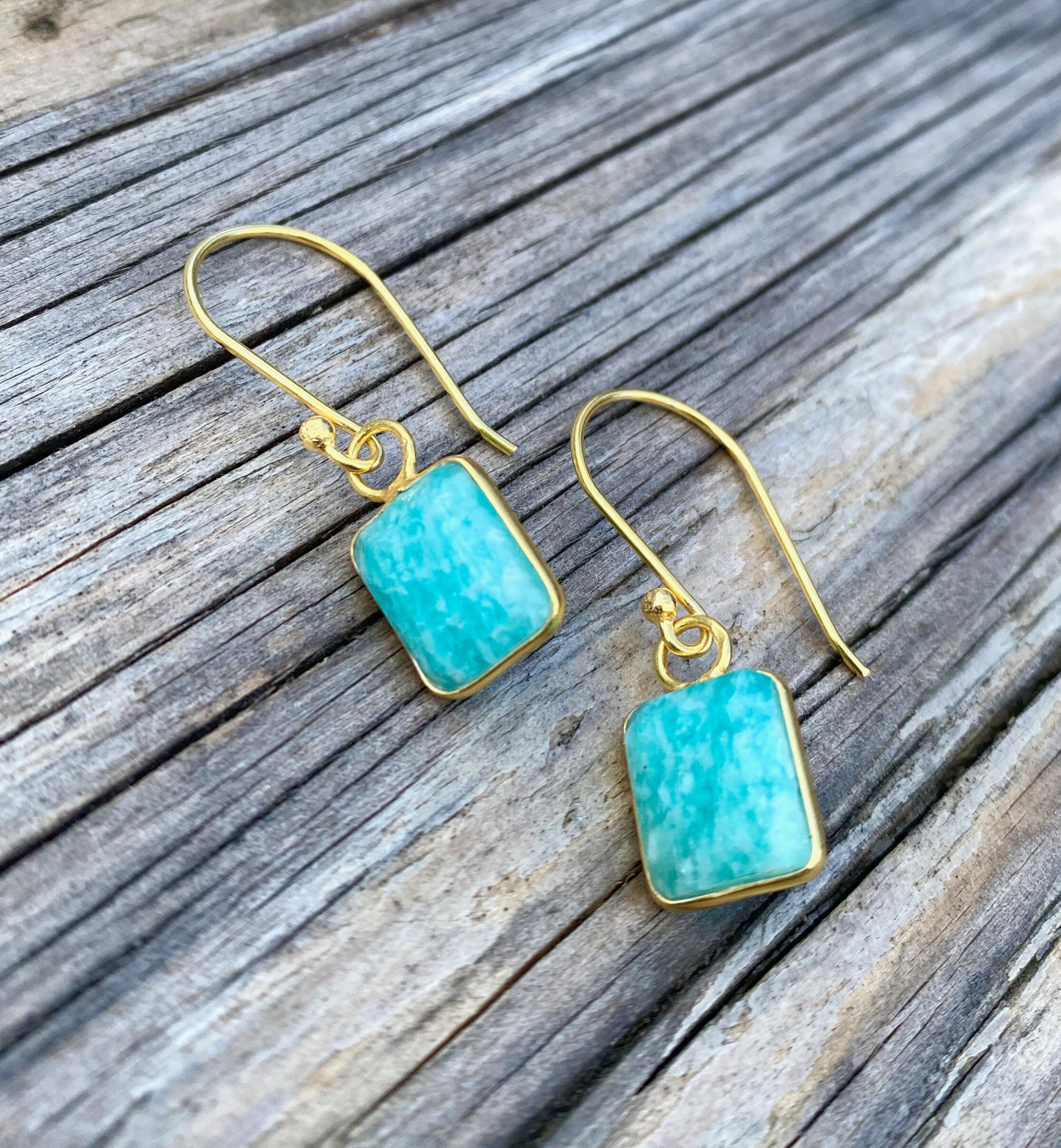 3m hooks on brick wall