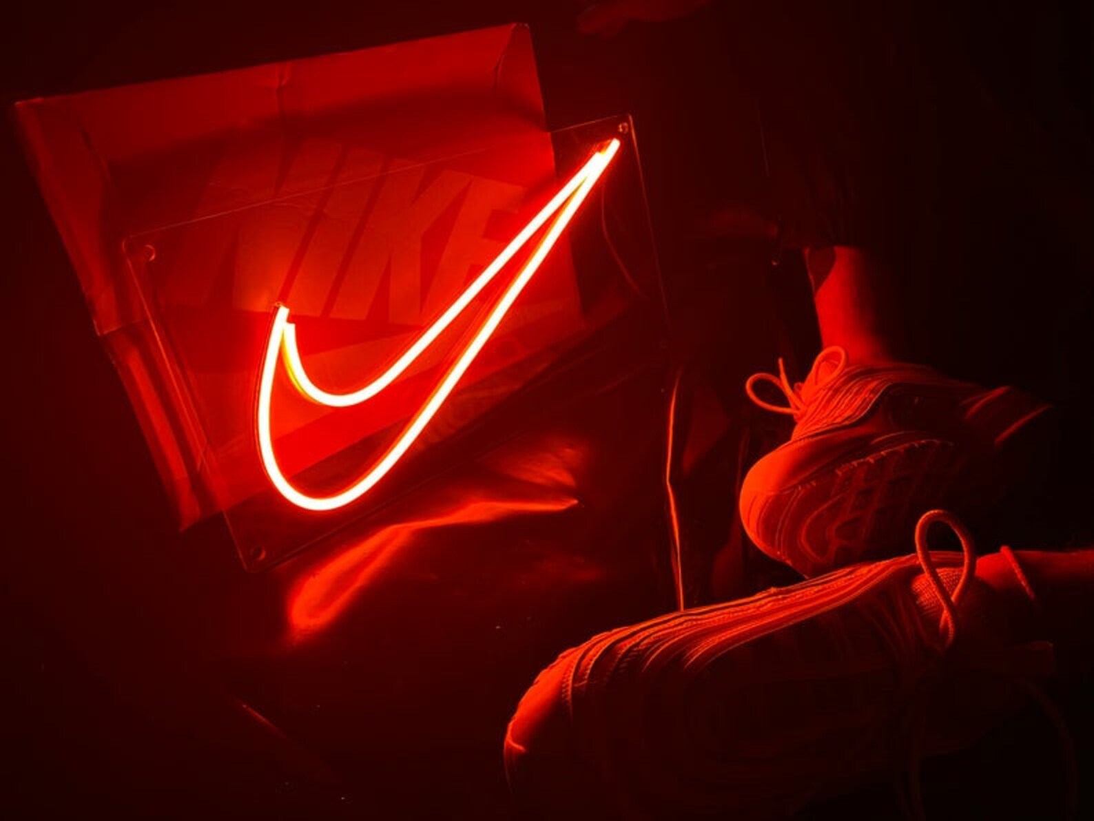 nike neon