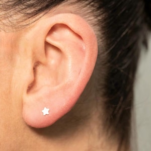 Sterling Silver Star Labret Earring