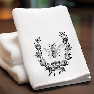 Black and White Guest Towel, Black Bee on Fingertip Towel, Small Bath Towel, Luxury Bath Decor, Powder Room Towel, Elegant Bath Accessory