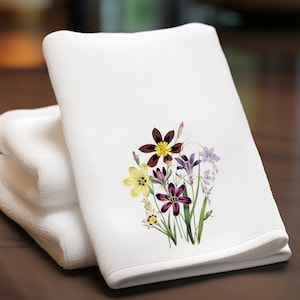Luxury Fingertip Towel with Delicate Wildflowers, Elegant White Bathroom Accent, Perfect for Spa-Like Home Experience, Lovely Hostess Gift