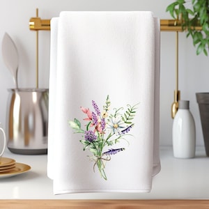 Floral Bath Hand Towel, Spring Bouquet Towel, Watercolor Floral Decor, Luxury Guest Accessory, Powder Room Accessory, Elegant Bathroom Decor
