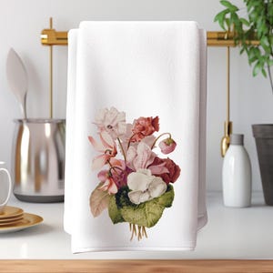 Floral Hand Towel, Luxury Guest Towel for Powder Room, Soft Spa-Like Bath Decor, Elegant Home Accessory, Gift for Hostess or Housewarming