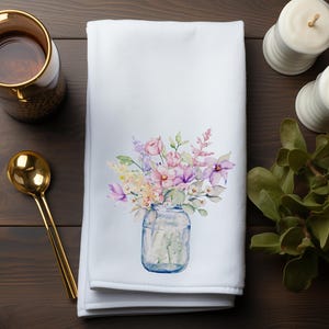 Spring Bouquet Fingertip Towel: Floral Guest Bath Accent