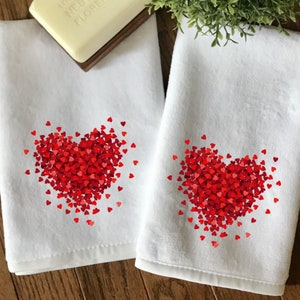 Valentine fingertip towels top