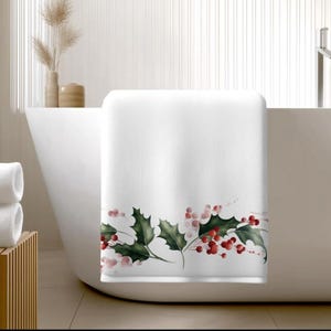 Serviette de bain à motif houx de Noël, décoration de salle de bain aquarelle baies, serviette d'invités pour les fêtes, cadeau spa d'hiver