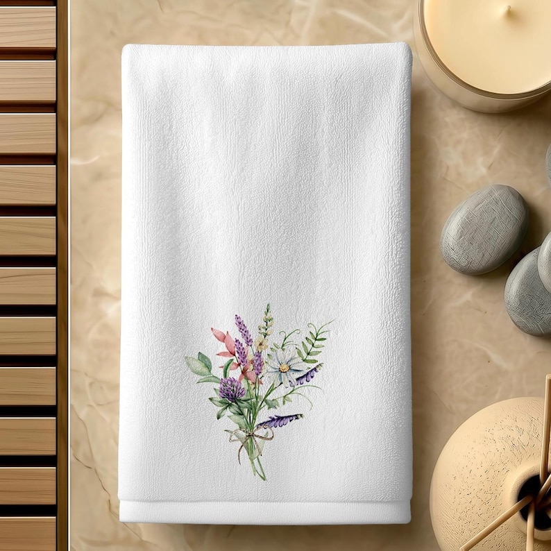 Wildflower Fingertip Towel, Floral Guest Bath Decor, Botanical Powder Room Linen image 3