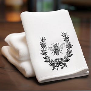 Black and White Guest Towel, Black Bee on Fingertip Towel, Small Bath Towel, Luxury Bath Decor, Powder Room Towel, Elegant Bath Accessory
