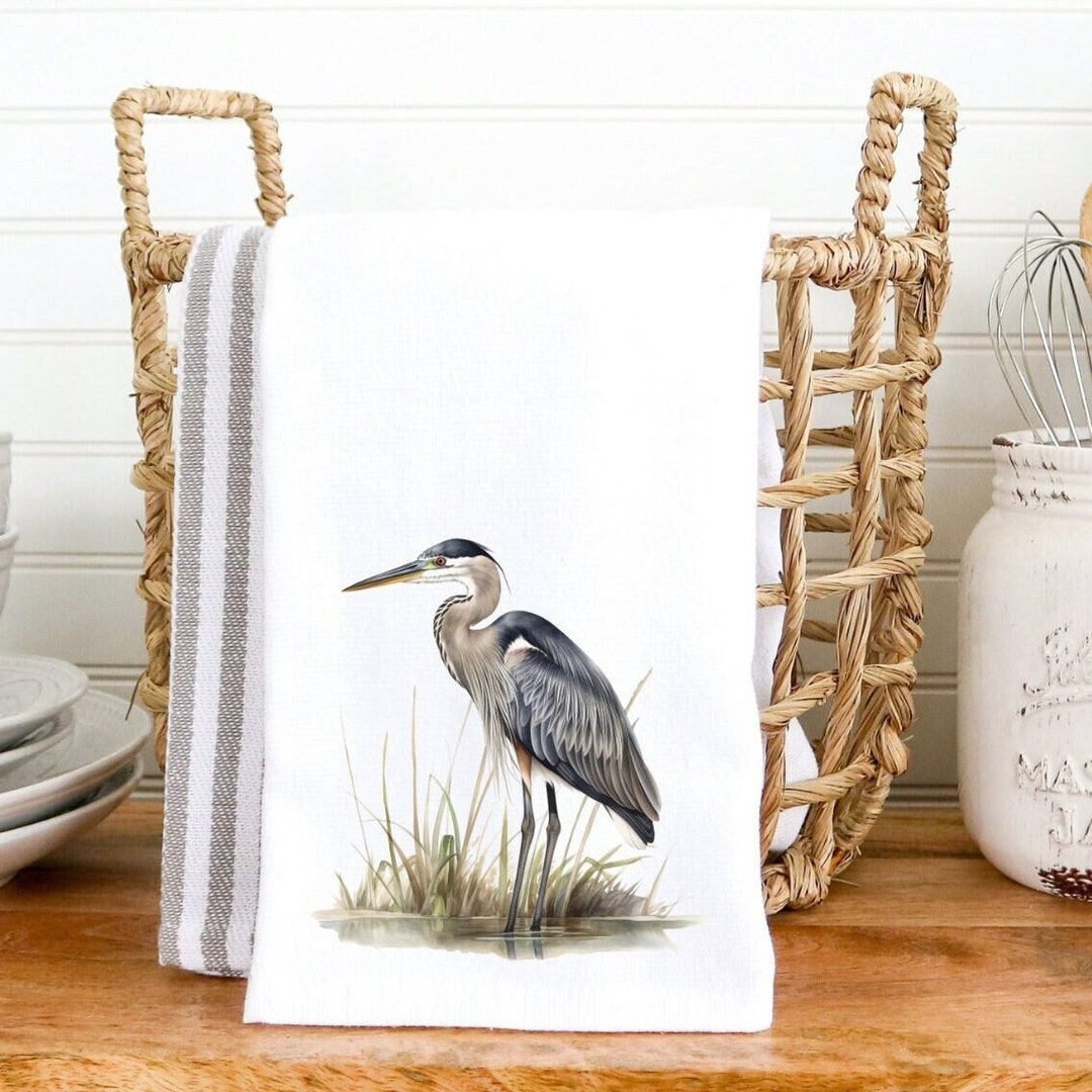 Heron Hand Towel, Nautical Bath Decor, Blue Heron Kitchen, Luxury Guest Towel, Elegant Bath