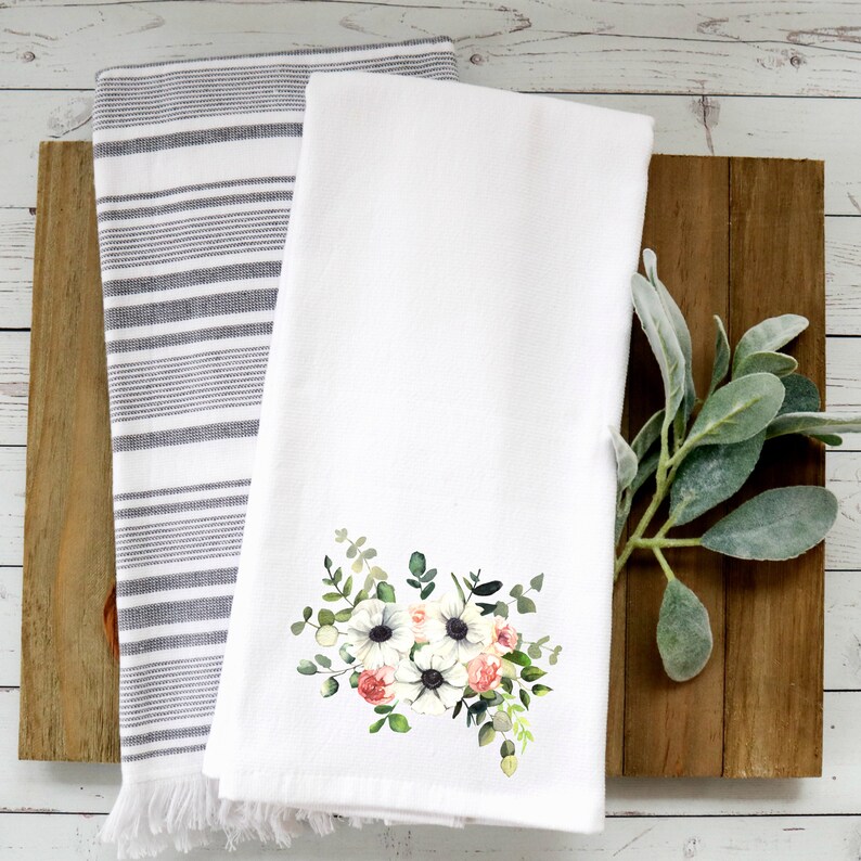 Floral Hand Towel Floral Home Décor Floral Bath Décor Pink Etsy