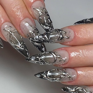 Luxury Chrome Press On Nails, Handmade Gothic-Inspired Nail Art, Y2k Nails, Trendy Chrome on Fake Nails, Goth press on nails, Gothic nails
