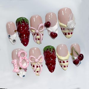 Strawberry Shortcake Press On Nails, Kawaii Dessert Nail Art, Pastel Pink Press On Nails, Vintage Strawberry Nails, Cute Nails, Pink Nails