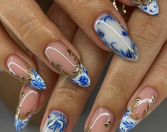Chinoiserie Blue Porcelain Inspired Nails, Ceramic Blue and White Floral Press-on Nails, Gold Foil Elegant Nail Art, Ceramic Press On Nails