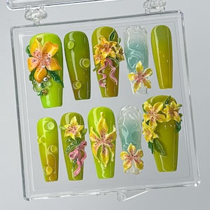 Lily Flower Press On Nails, Tropical Floral Press On Nails, Green Ombre & Floral 3D Nail Art, Luxury Gel Nails, Nature-Inspired Green Nails
