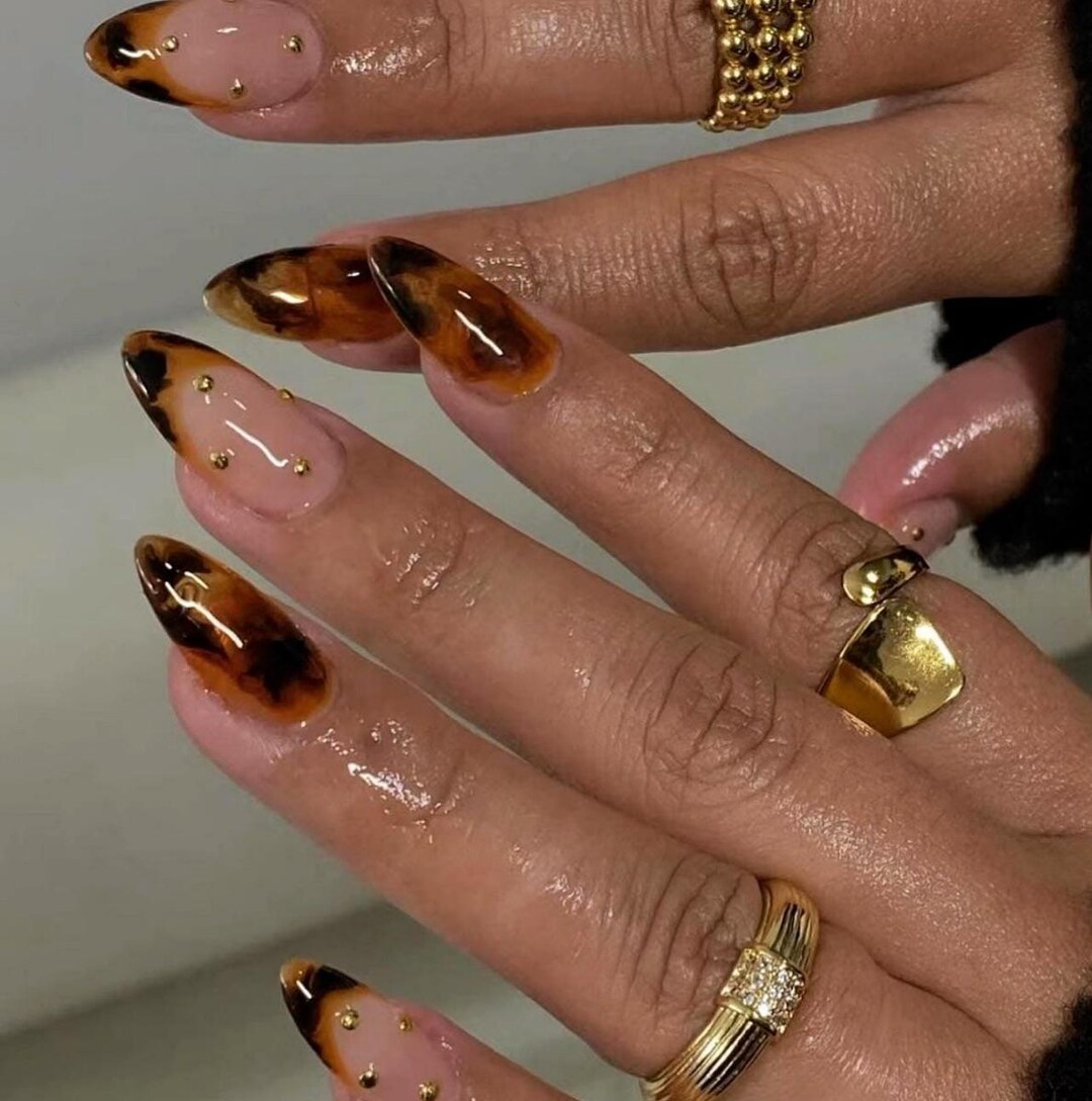 Tortoiseshell Nails Pattern