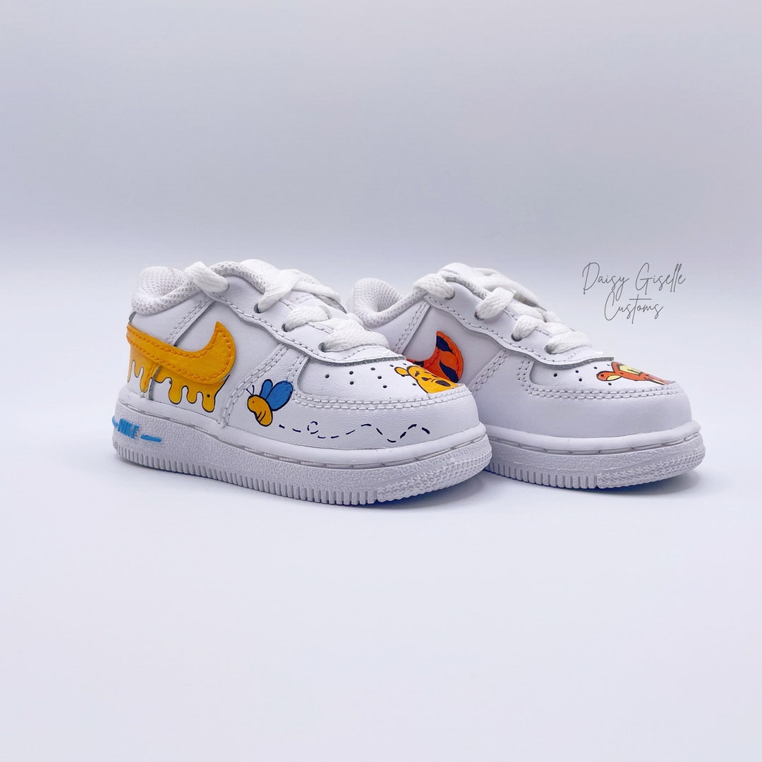 P00H BEAR x TIGGER NIKE AIR FORCE 1 BABY/KIDS