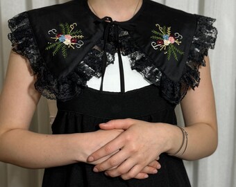 Black Embroidered Peter Pan Collar, Detachable Collar for Girls, Removeable Black Collar, Peterpan Collar, Vintage Collar, Bib Collar