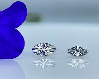 JUNIPURR Laser Marquise 14kt White Gold for Helix, Flat, Lobe, Forward Helix piercings - 2 sizes