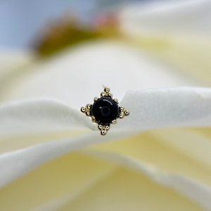 Genuine Onyx 3mm Zia from ANATOMETAL 18k Yellow Gold Threadless Jewelry, perfect for Helix, Nostril, Conch, Lobe, Flat & More
