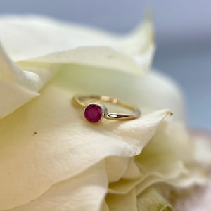 Genuine Ruby Seam Ring 14kt Yellow Gold 18g 1mm x 8mm perfect for Nostril, Helix, Rook & Lobe piercings