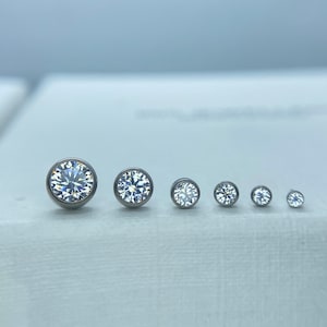 NeoMetal Titanium Bezel Set Clear cz Threadless Jewelry, perfect for Helix, Nostril, Conch, Lobe, Flat & More