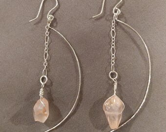 Open moon shaped earrings