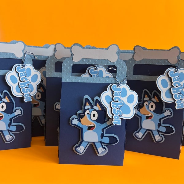 Bluey party box | Custom Party supplies | Custom Favor box | Personalized Bluey Birthday | Custom Bluey favor treats | BY PAPERCRAFTSIDEAS