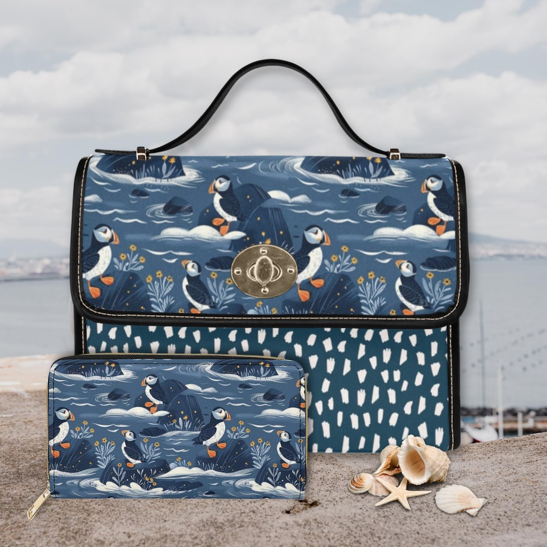 Puffin Pattern Print Leather Tote Bag