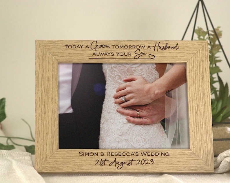 Mother of the Bride Mother of the Groom Wedding Favour Personalised Wooden Engraved Wedding Day Frame image 6