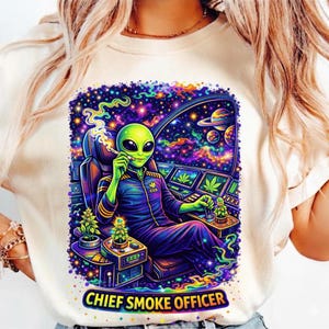 Chefe de Fumo da Galáxia Alien Stoner 4:20 Folha de Maconha PNG Inale a Coisa Boa Lotus Cannabis Stoner Gráfico Maconha Sublimação