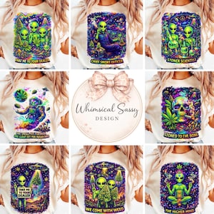 Pode incluir: Uma coleção de camisetas creme com gráficos vibrantes e psicodélicos com tema alienígena. Os designs incluem alienígenas com cannabis, texto como "Take Me To Your Dealer" e uma caveira com folhas de maconha. As camisetas são da "Whimsical Sassy Design".