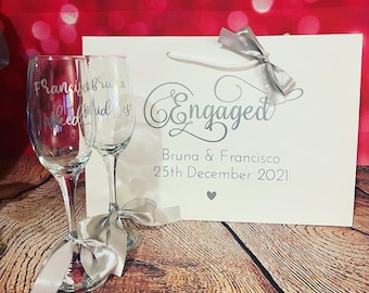 Engagement Gift set | Gift bag and Champagne flutes | Personalised | Engaged | Soon to be Married | Mr & Mrs | Engagement Gifts | Couples