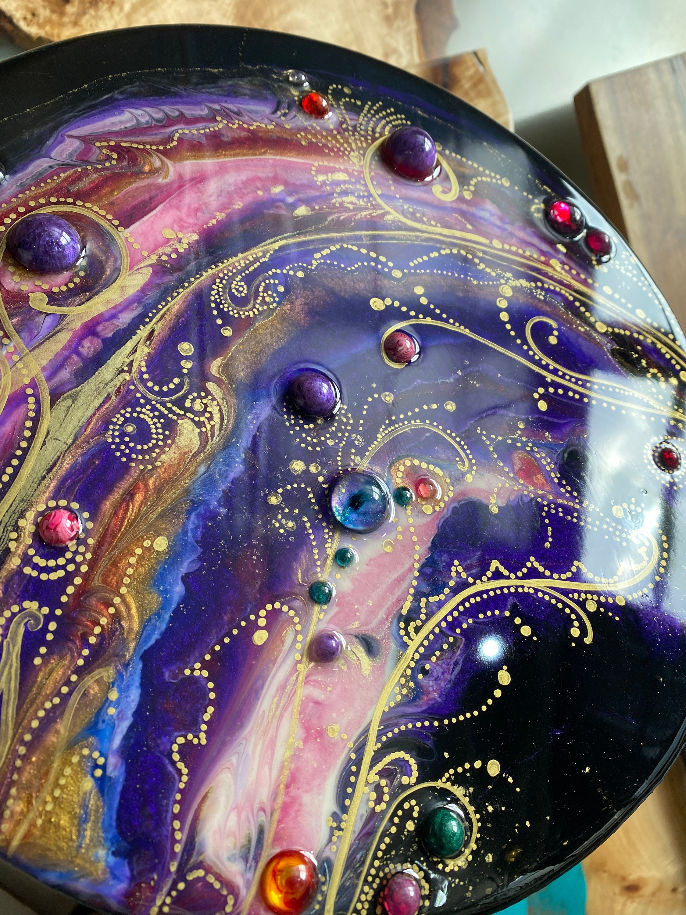 colorful epoxy resin art 1 - GrapyArt