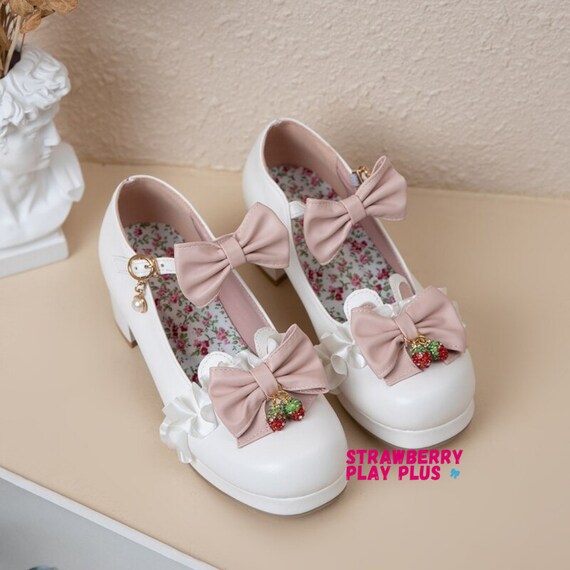 Witte en roze Strawberry Bunny Ear Lolita Heels In Maten Tot 17 US of 48 UK Schoenen damesschoenen Mary Janes Frilly en Cute Strikken 