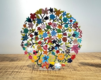 Emanuel Large metal hand-made flower plate