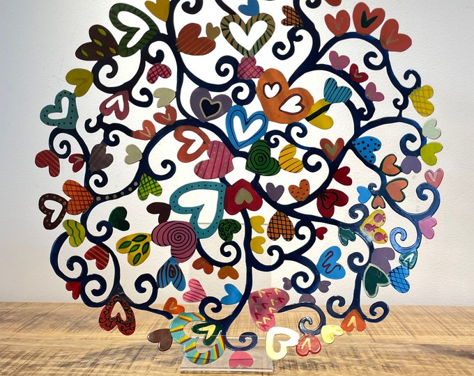Emanuel hand-made painted metal sculpture plate  " hearts "