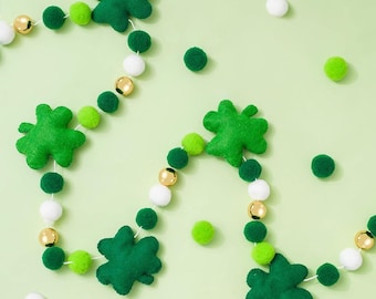 8.2ft St. Patrick’s Day 3D Shamrock Felt Banner – Lucky Clover Garland with Gold Beads & Pom Poms for Irish Holiday Home Decor