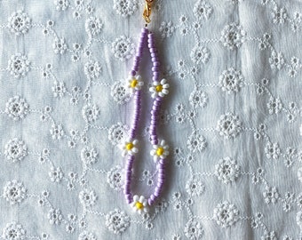 Phone charm daisy flower, Custom Phone charm, phone strap, phone chain, gift, gift, Daisy flowers hippie lilac / purple beads