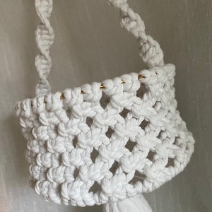 Macrame basket, flower girl basket, boho wedding accessory, plant holder, Easter Basket image 5