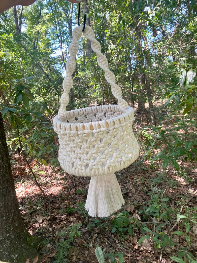 Macrame basket, flower girl basket, boho wedding accessory, plant holder, Easter Basket image 8