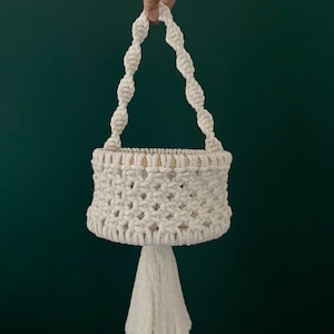 Macrame basket, flower girl basket, boho wedding accessory, plant holder, Easter Basket image 1