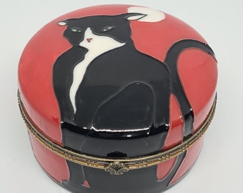 Cornelius - Benaya Ceramic Art Pottery Jewellery Box