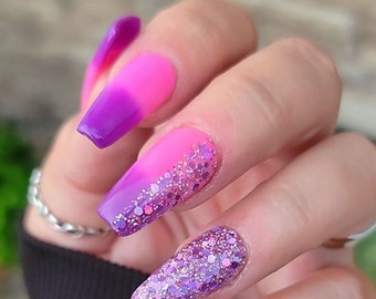 CHESHIRE CAT-thermal dip powder, dip powder, dip powder, dip powders, nail dips, dip nails, dip powder nails