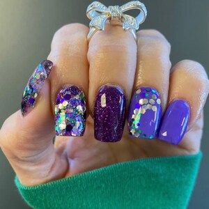 mardi gras dip powder