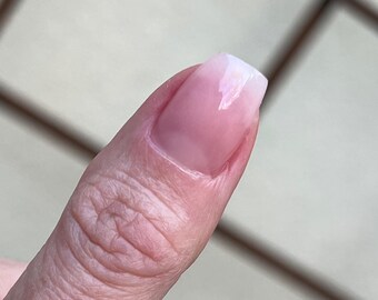 PALM ROYALE - trempette en poudre transparente, French ongles, ongles, trempette en poudre transparente, trempette française, poudre pour tremper les ongles, ongles baby-boomers, rose transparent