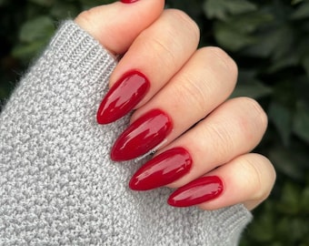 CURRANT MOOD- dip powder, nail dip, red dip powder, nail dip powder, dip powder nails, nail dips, red nail dip